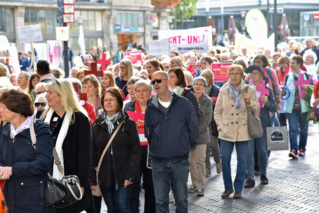 Frauen Fordern Mehr Rechte In Der Kirche - Neues Ruhrwort