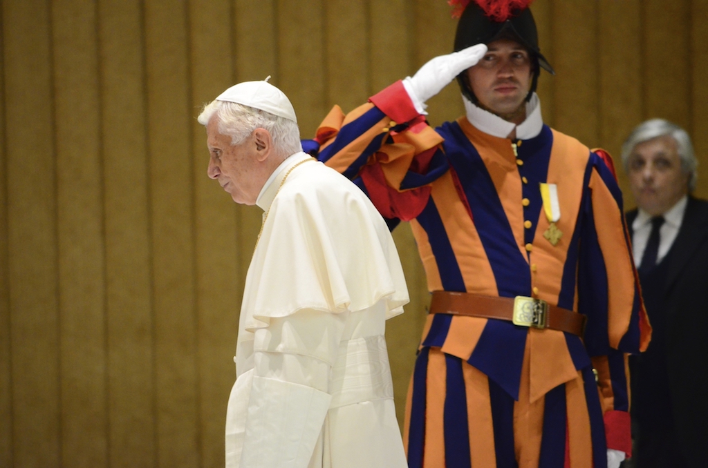 Bericht: Von Missbrauch Betroffener verklagt Benedikt XVI.